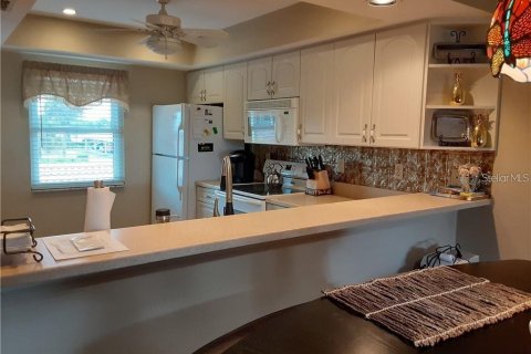 Condominio en alquiler en Punta Gorda, Florida, 2 dormitorios, 106.47 m2 № 1787598 - foto 3
