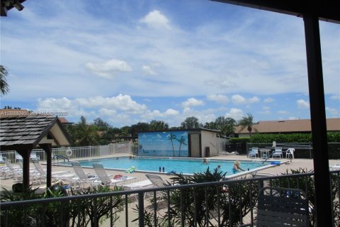 Condo in Stuart, Florida, 2 bedrooms  № 2189488 - photo 25