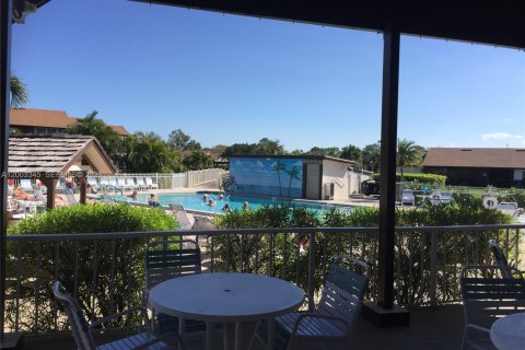 Condo in Stuart, Florida, 2 bedrooms  № 2189488 - photo 27