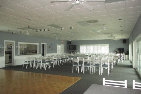 Condo in Stuart, Florida, 2 bedrooms  № 2189488 - photo 28