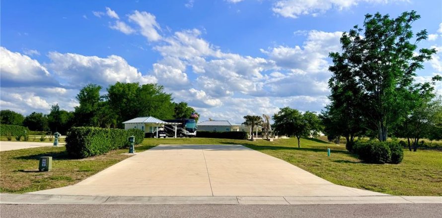 Terreno en Webster, Florida № 2166720