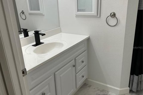 Apartment in Englewood, Florida 2 bedrooms, 118.17 sq.m. № 1901592 - photo 8