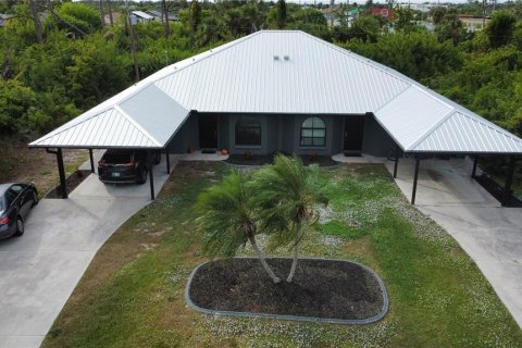 Apartment in Englewood, Florida 2 bedrooms, 118.17 sq.m. № 1901592 - photo 1