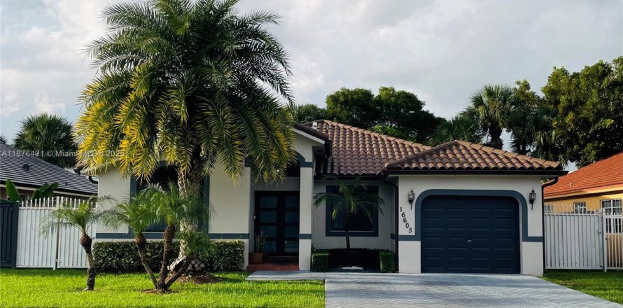 Casa en Miami, Florida 3 dormitorios, 175.49 m2 № 1922679