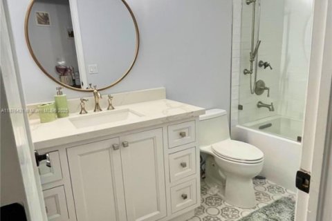 Casa en venta en Miami, Florida, 3 dormitorios, 175.49 m2 № 1922679 - foto 15