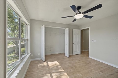 Copropriété à vendre à Orlando, Floride: 4 chambres, 122.91 m2 № 2431205 - photo 13