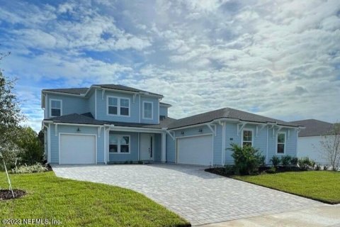House in Bartram Ranch  4 bedrooms, 319.86 sq.m. № 766695 - photo 1