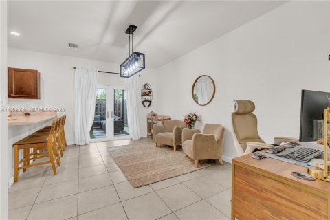 Adosado en venta en Homestead, Florida, 3 dormitorios, 154.12 m2 № 2006457 - foto 10