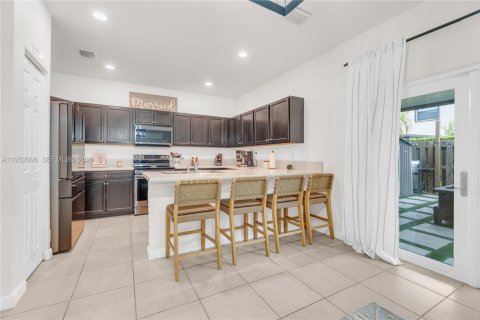 Adosado en venta en Homestead, Florida, 3 dormitorios, 154.12 m2 № 2006457 - foto 12