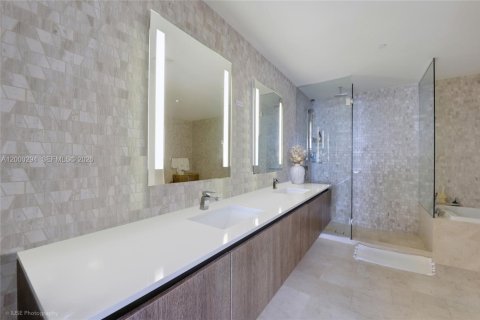 Купить кондоминиум в Майами, Флорида 3 спальни, 172.15м2, № 2065182 - фото 14