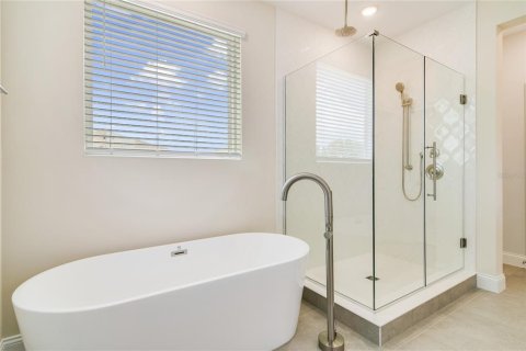 Casa en venta en Winter Garden, Florida, 5 dormitorios, 345.5 m2 № 1826937 - foto 18