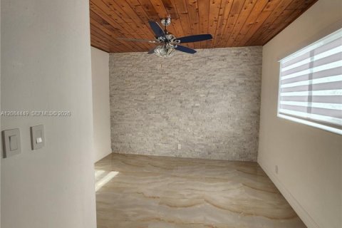 Immobilier commercial à louer à Hallandale Beach, Floride: 1 chambre, 51.1 m2 № 2353633 - photo 3