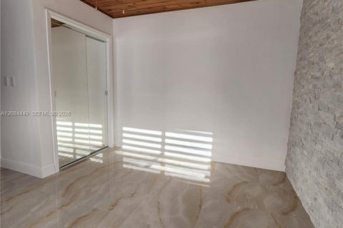Immobilier commercial à louer à Hallandale Beach, Floride: 1 chambre, 51.1 m2 № 2353633 - photo 2