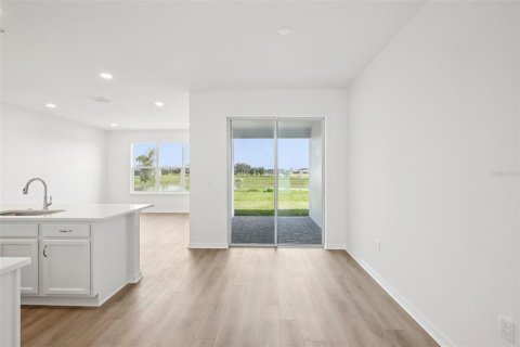 Touwnhouse à vendre à San Antonio, Floride: 3 chambres, 166.11 m2 № 1910635 - photo 8