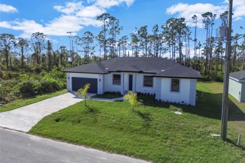 Купить виллу или дом в Порт-Шарлотт, Флорида 4 спальни, 167.22м2, № 1997490 - фото 1