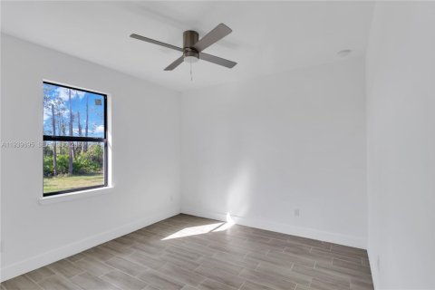 Купить виллу или дом в Порт-Шарлотт, Флорида 4 спальни, 167.22м2, № 1997490 - фото 10