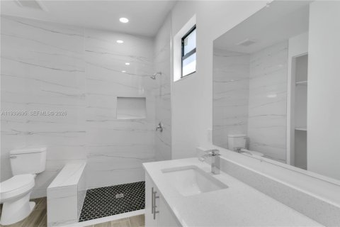 Купить виллу или дом в Порт-Шарлотт, Флорида 4 спальни, 167.22м2, № 1997490 - фото 7