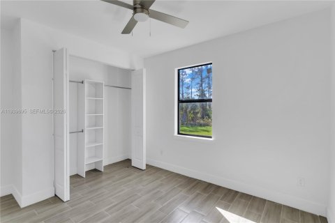 Купить виллу или дом в Порт-Шарлотт, Флорида 4 спальни, 167.22м2, № 1997490 - фото 15