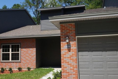 Condominio en venta en Middleburg, Florida, 3 dormitorios, 160.07 m2 № 770104 - foto 1