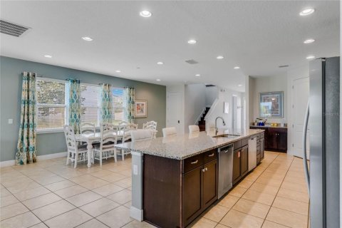 House in Kissimmee, Florida 9 bedrooms, 430.14 sq.m. № 2094452 - photo 22
