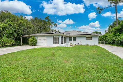 Villa ou maison à vendre à Port Charlotte, Floride: 3 chambres, 159.42 m2 № 1909518 - photo 1