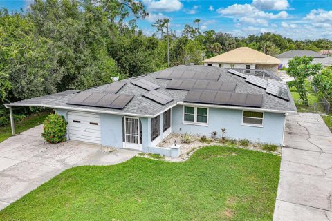 Villa ou maison à vendre à Port Charlotte, Floride: 3 chambres, 159.42 m2 № 1909518 - photo 2