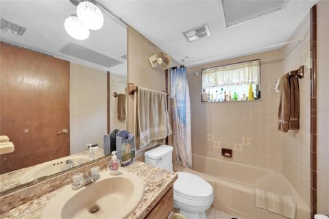 Villa ou maison à vendre à Port Charlotte, Floride: 3 chambres, 159.42 m2 № 1909518 - photo 30