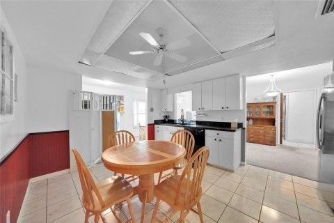 Villa ou maison à vendre à Port Charlotte, Floride: 3 chambres, 159.42 m2 № 1909518 - photo 23