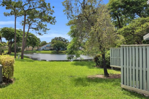 Touwnhouse à vendre à North Lauderdale, Floride: 2 chambres, 109.35 m2 № 2397136 - photo 29