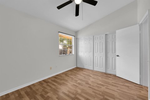 Touwnhouse à vendre à North Lauderdale, Floride: 2 chambres, 109.35 m2 № 2397136 - photo 16