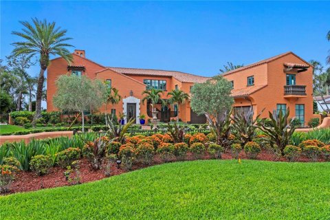 Casa en venta en Saint Petersburg, Florida, 6 dormitorios, 659.7 m2 № 1806900 - foto 1