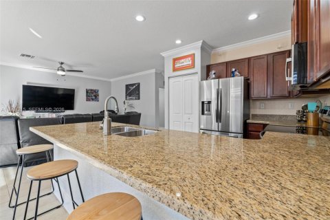 Купить виллу или дом в Хомстед, Флорида 6 спален, 276.85м2, № 2023247 - фото 22