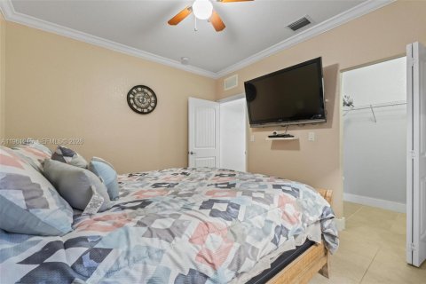 Купить виллу или дом в Хомстед, Флорида 6 спален, 276.85м2, № 2023247 - фото 26