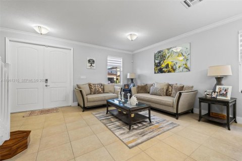 Купить виллу или дом в Хомстед, Флорида 6 спален, 276.85м2, № 2023247 - фото 7