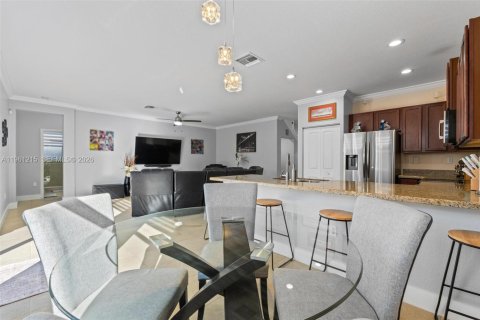 Купить виллу или дом в Хомстед, Флорида 6 спален, 276.85м2, № 2023247 - фото 24