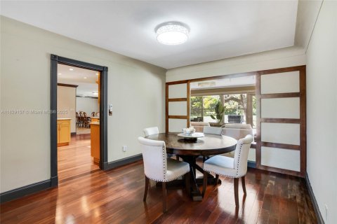 Casa en venta en Coral Springs, Florida, 4 dormitorios, 423.63 m2 № 1823401 - foto 8