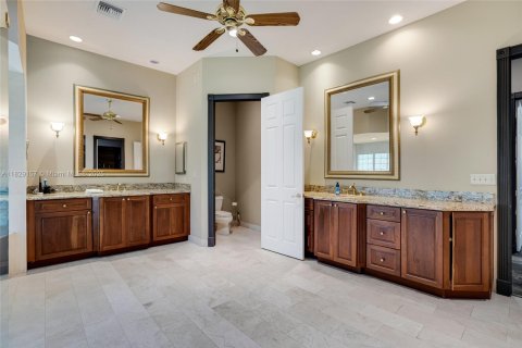 Casa en venta en Coral Springs, Florida, 4 dormitorios, 423.63 m2 № 1823401 - foto 13