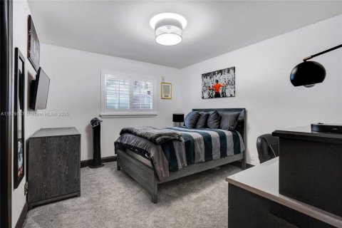 Casa en venta en Coral Springs, Florida, 4 dormitorios, 423.63 m2 № 1823401 - foto 18