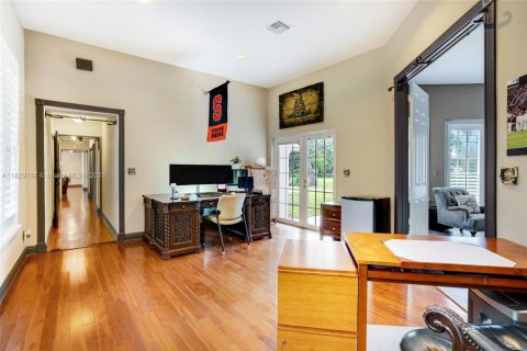Casa en venta en Coral Springs, Florida, 4 dormitorios, 423.63 m2 № 1823401 - foto 10