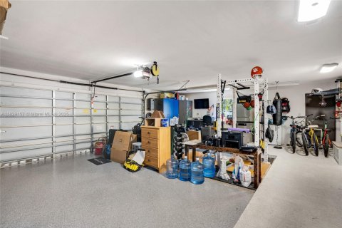 Casa en venta en Coral Springs, Florida, 4 dormitorios, 423.63 m2 № 1823401 - foto 22
