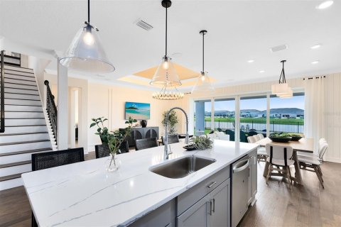 House in Ormond Beach, Florida 4 bedrooms, 268.86 sq.m. № 2196992 - photo 7