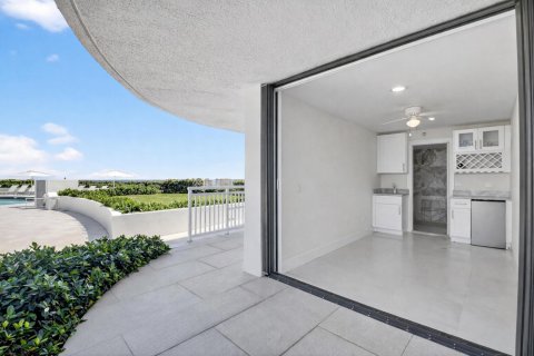 Copropriété à vendre à Palm Beach, Floride: 2 chambres, 161.65 m2 № 2087693 - photo 19