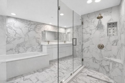 Copropriété à vendre à Palm Beach, Floride: 2 chambres, 161.65 m2 № 2087693 - photo 12
