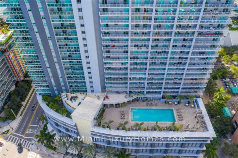 Condo in Miami, Florida, 2 bedrooms  № 1699166 - photo 2
