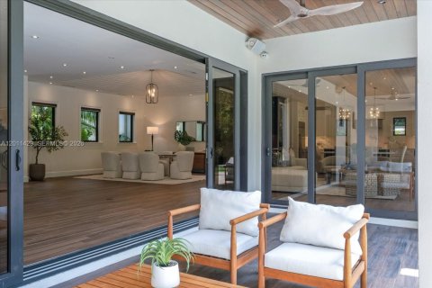 Купить виллу или дом в Майами, Флорида 7 спален, 562.99м2, № 2075903 - фото 15