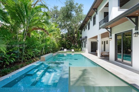 Купить виллу или дом в Майами, Флорида 7 спален, 562.99м2, № 2075903 - фото 25
