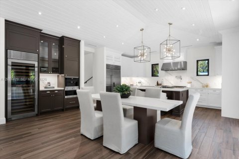 Купить виллу или дом в Майами, Флорида 7 спален, 562.99м2, № 2075903 - фото 10