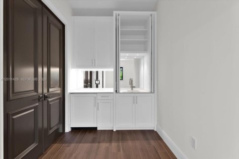 Купить виллу или дом в Майами, Флорида 7 спален, 562.99м2, № 2075903 - фото 19
