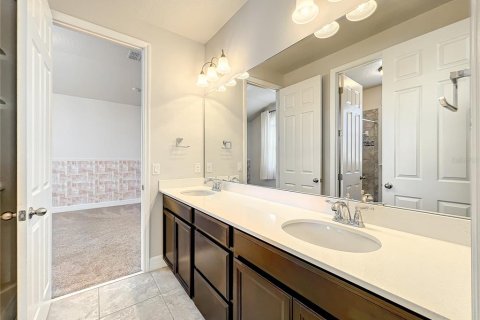 Casa en alquiler en Orlando, Florida, 4 dormitorios, 271.65 m2 № 1843955 - foto 27