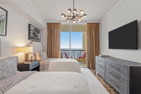 Condo in Sunny Isles Beach, Florida, 3 bedrooms  № 1779249 - photo 29
